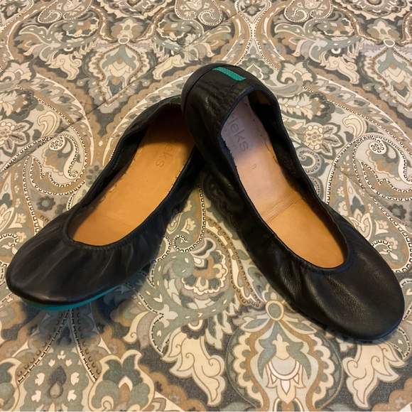 Like New Tieks by Gabrieli Matte Black Flats Women’s Sz 8 Worn 1x